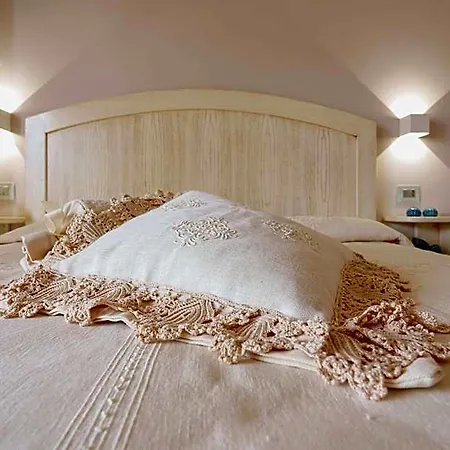 La Rosa Dei Venti Bed & Breakfast 4*