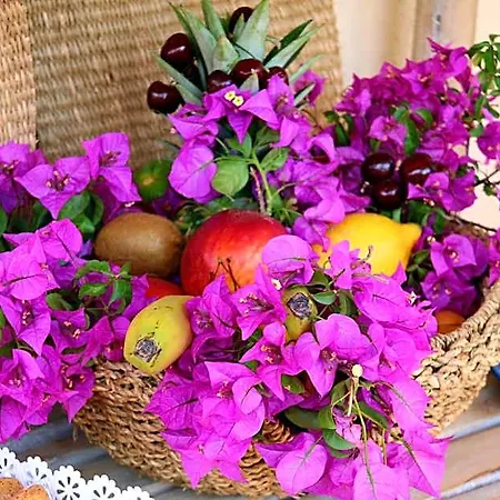 La Rosa Dei Venti Bed & Breakfast 4*